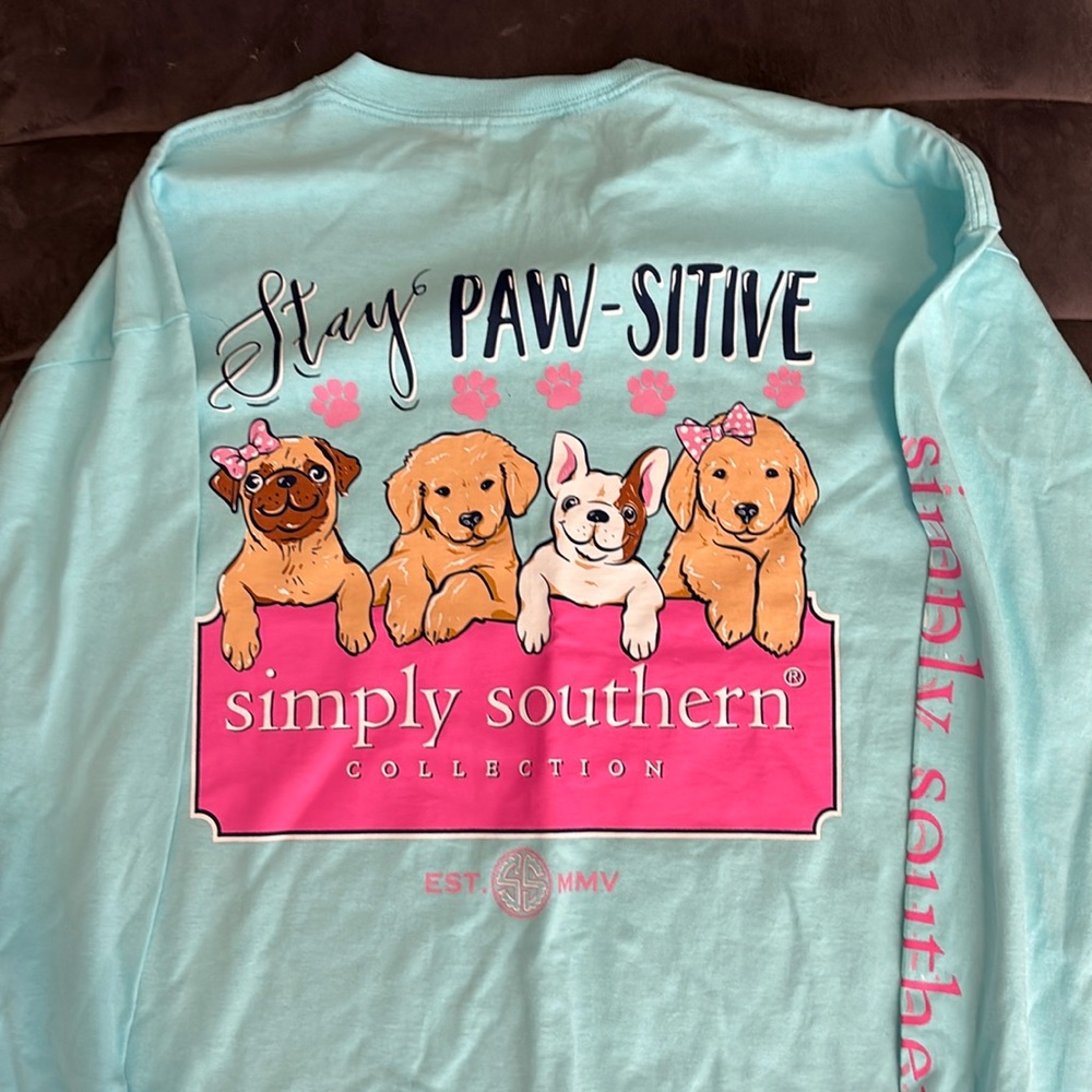 Simply Southern Women’s L/S T Shirt NWT “Stay Pawsitive”